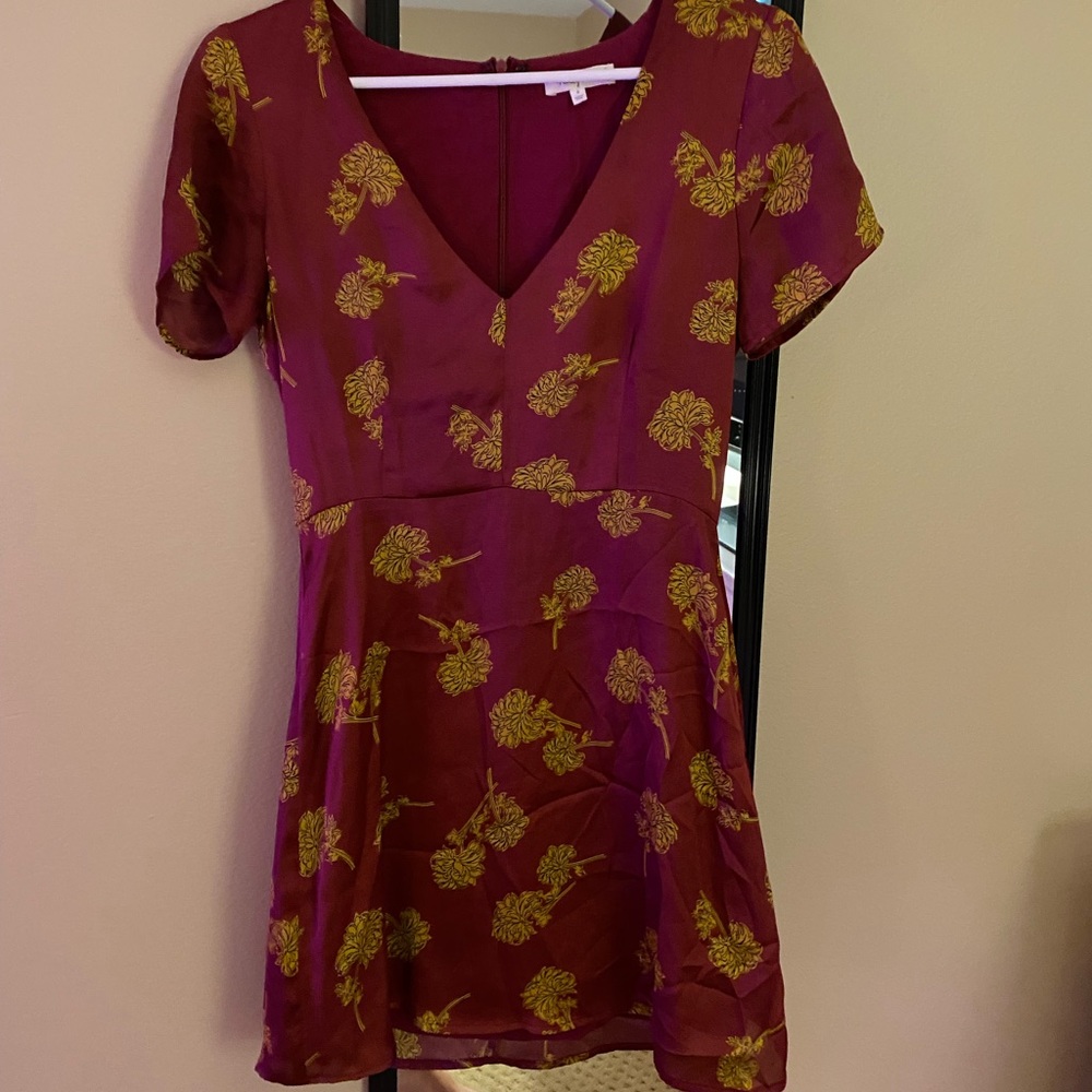Dress - Picture 2 of 4